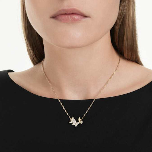 Collar Idyllia Lilia Mariposa, Blanco, Baño tono oro