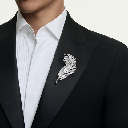 Broche Vienna, Tallas mixtas, Pluma, Blanco, Baño de rodio