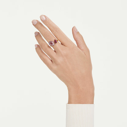 Anillo de cóctel Sublima, Talla pera, Rojo, Acabado en oro de 18 quilates