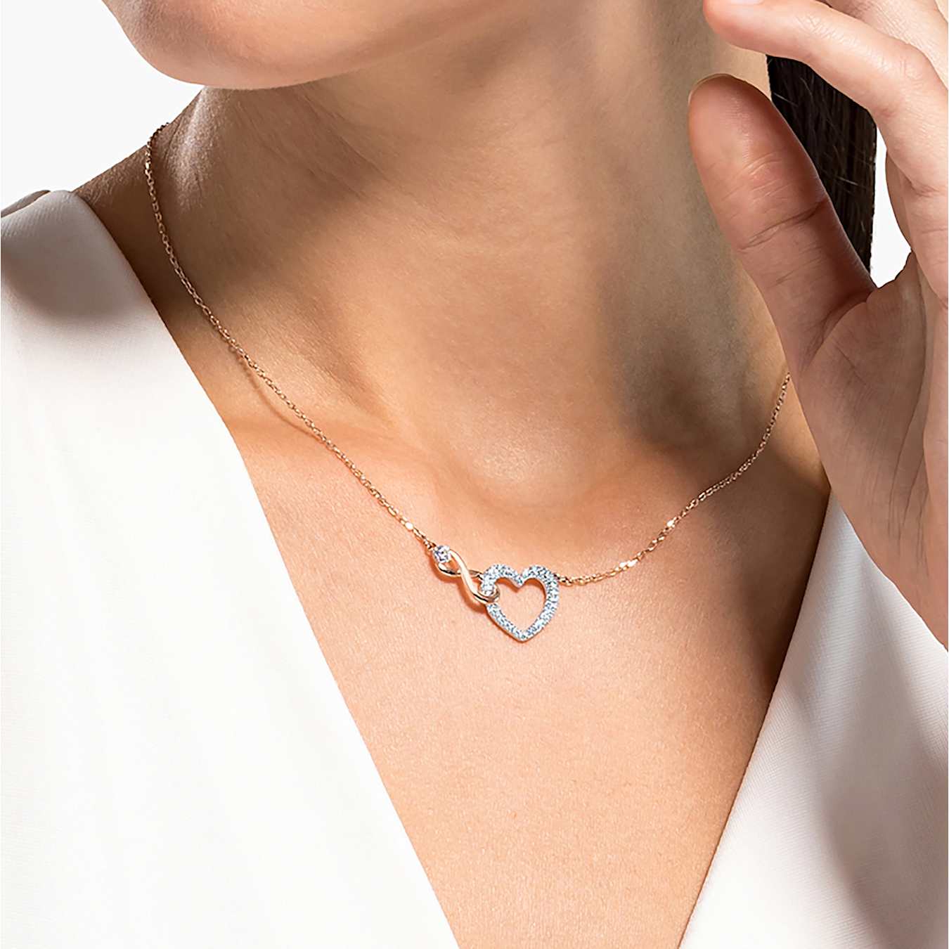 Collar Hyperbola Infinity y corazón, Blanco, Combinación de acabados metálicos