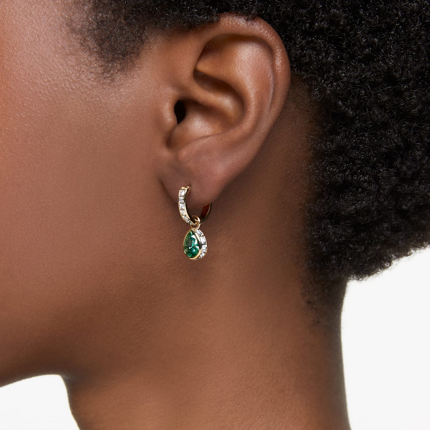 Pendientes Chroma, Talla pera, Verdes, Baño tono oro