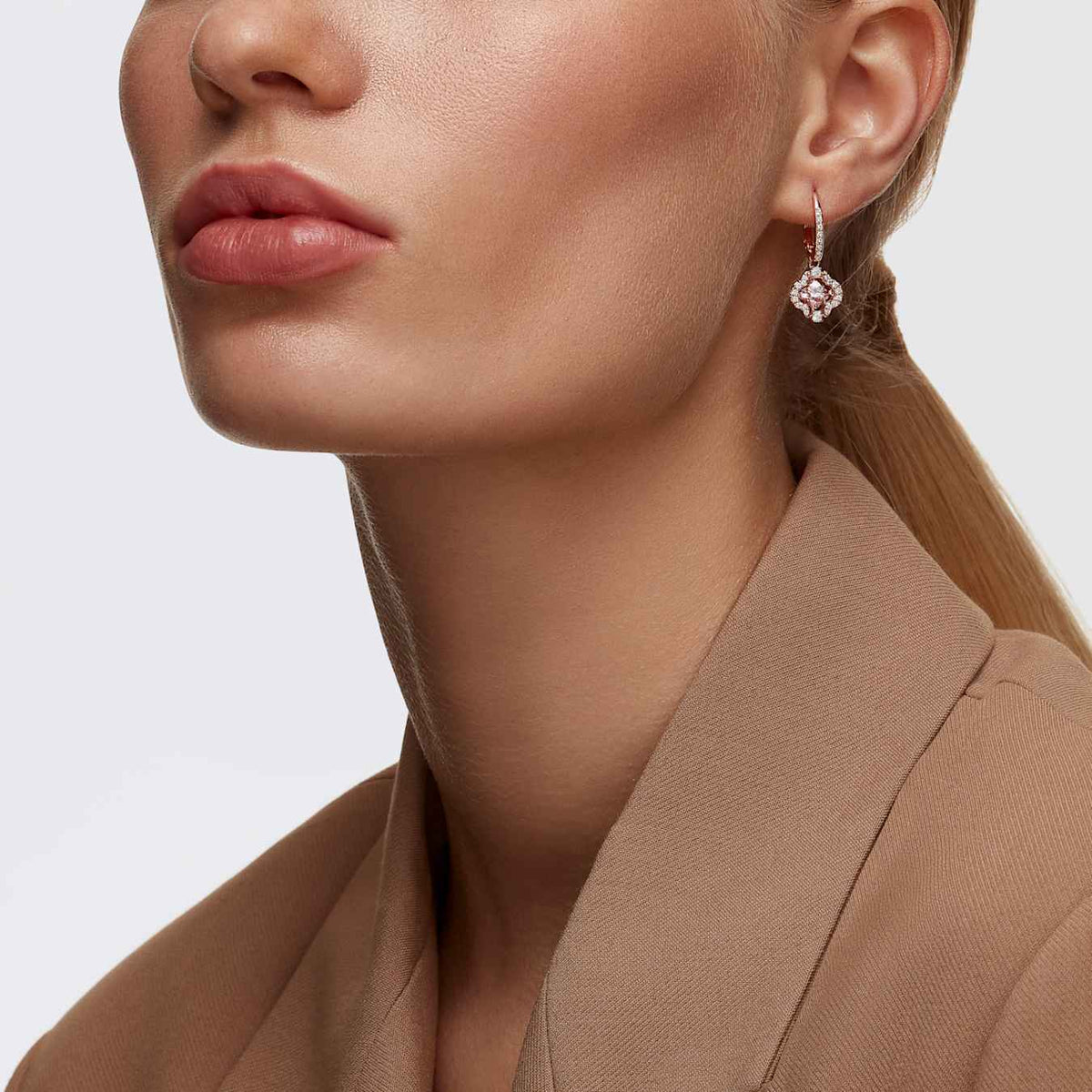 スワロフスキー　ラブロッソ　Anna & Emma 1090726 Swarovski Pioneers - Anna and Emma